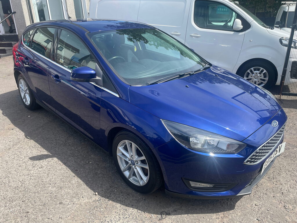 Ford Focus Focus Hatchback Blue