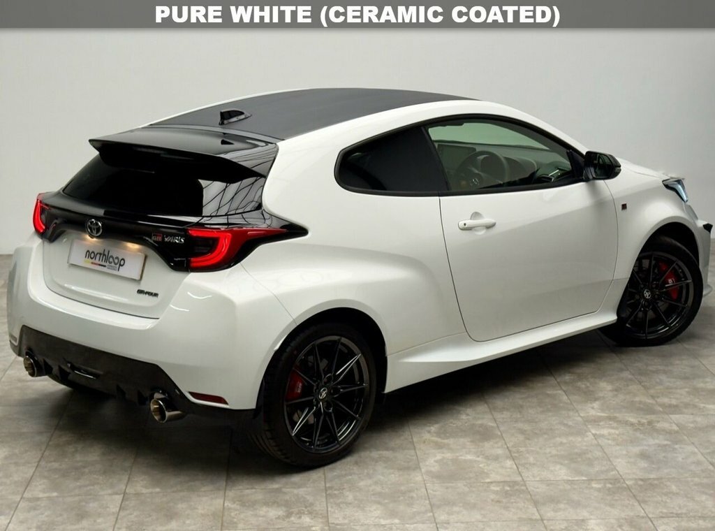 Toyota Yaris 1.6L Gr Circuit BF72PKD White #3