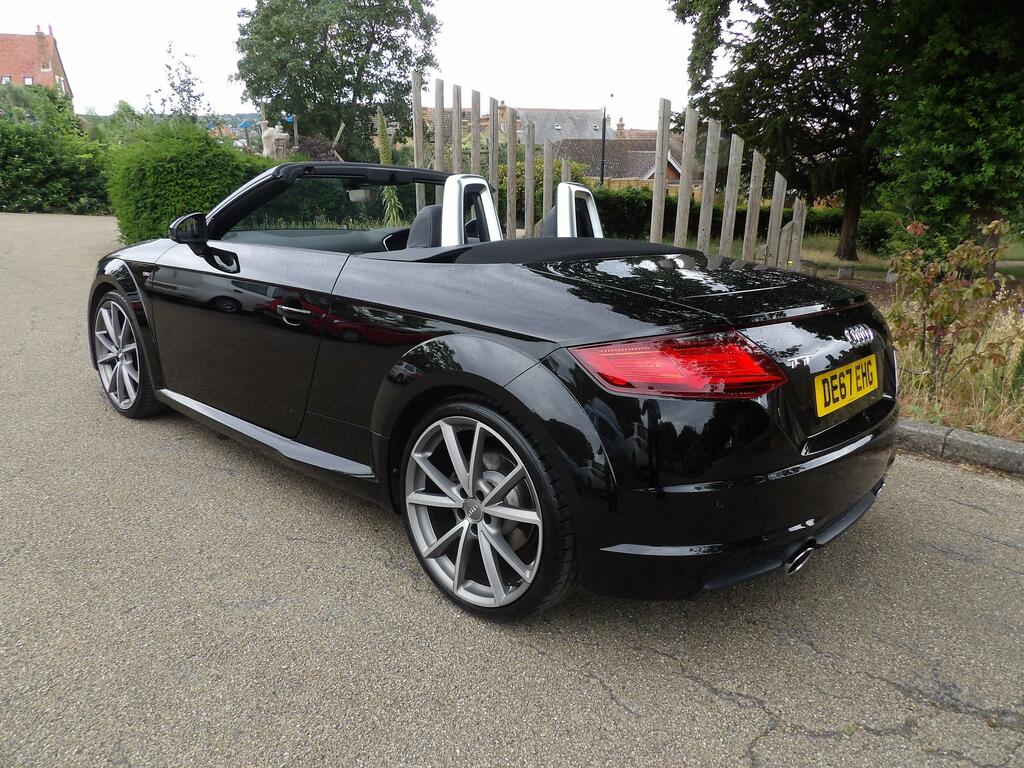 Audi TT 2.0 Tfsi Black Edition Roadster S Troni Black #5