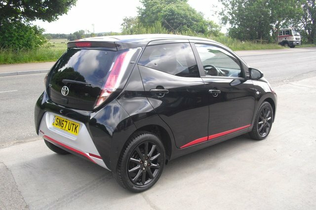 Toyota Aygo Hatchback SN67UTK Black #6