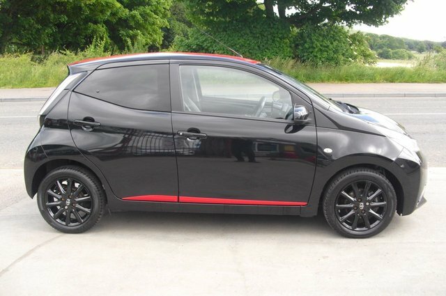 Toyota Aygo Hatchback SN67UTK Black #3