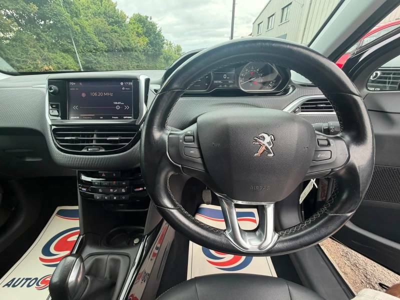 Peugeot 2008 1.2 Puretech Allure Estate Red #23