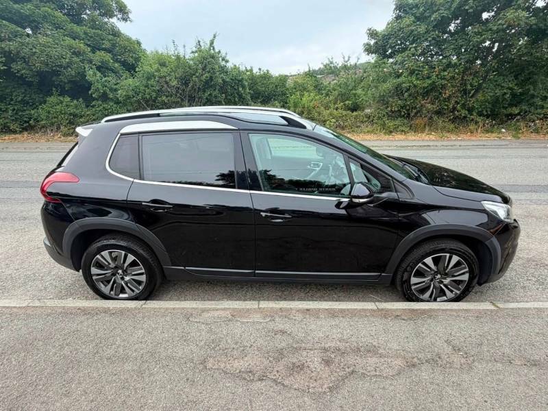 Peugeot 2008 1.2 Puretech Allure Estate Red #7