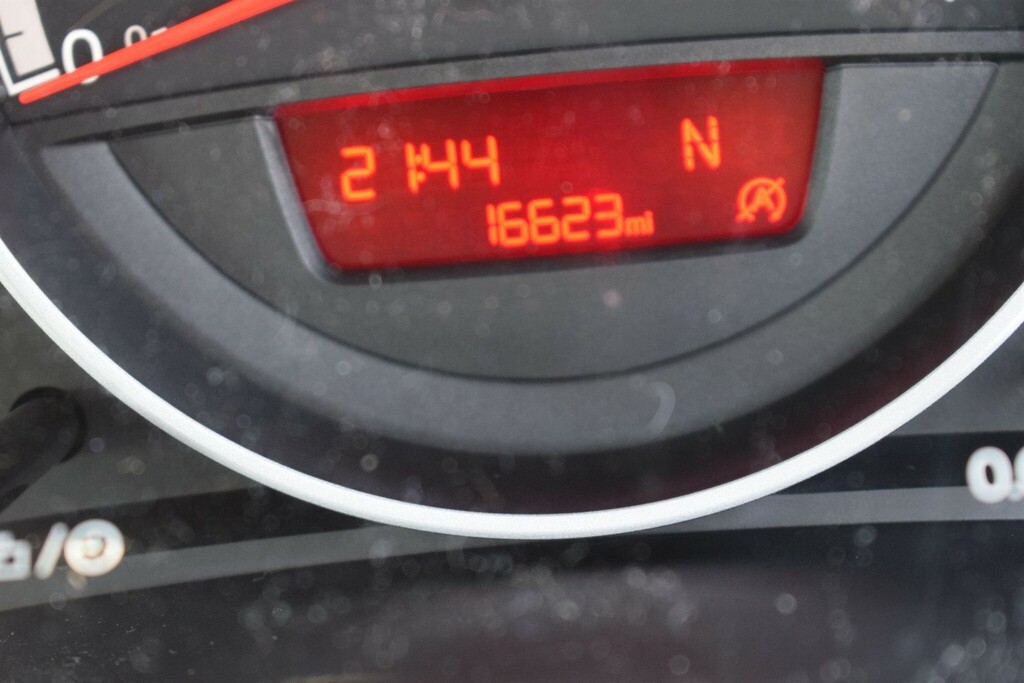 Volkswagen Up Move 1.0 60 Ps 5-Speed Black #19