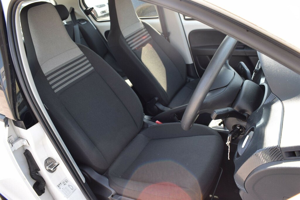 Volkswagen Up Move 1.0 60 Ps 5-Speed Black #18