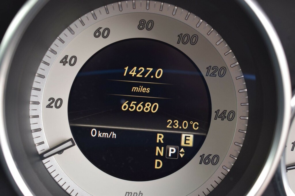 Mercedes-Benz CLS Cls350 Cdi Blueefficiency Sport Silver #37