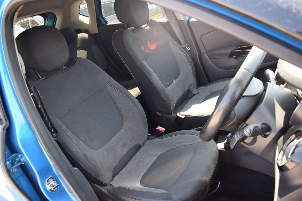 Renault Captur 2015 0.9T Dynamique Media Nav Energy 90 Bhp Black #20