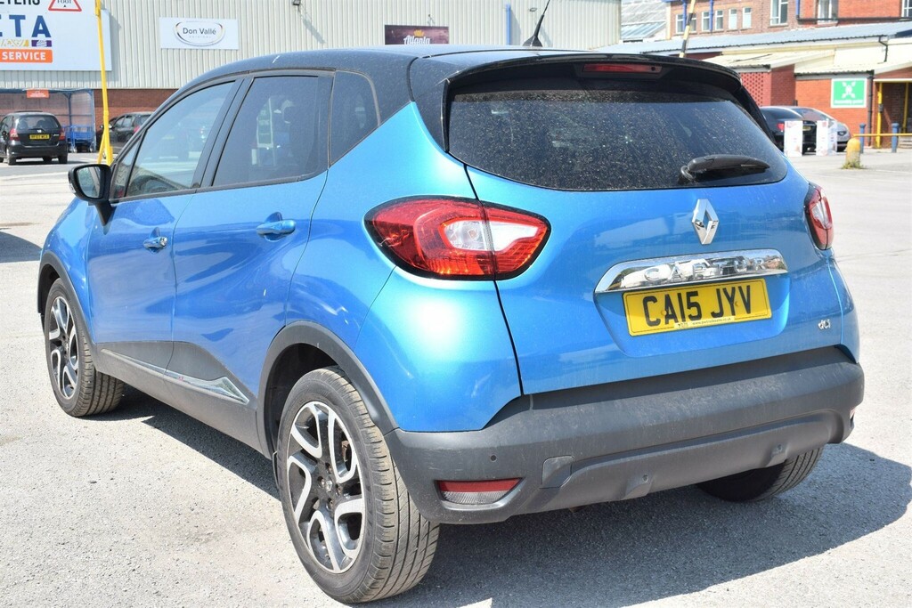 Renault Captur 2015 0.9T Dynamique Media Nav Energy 90 Bhp Black #7