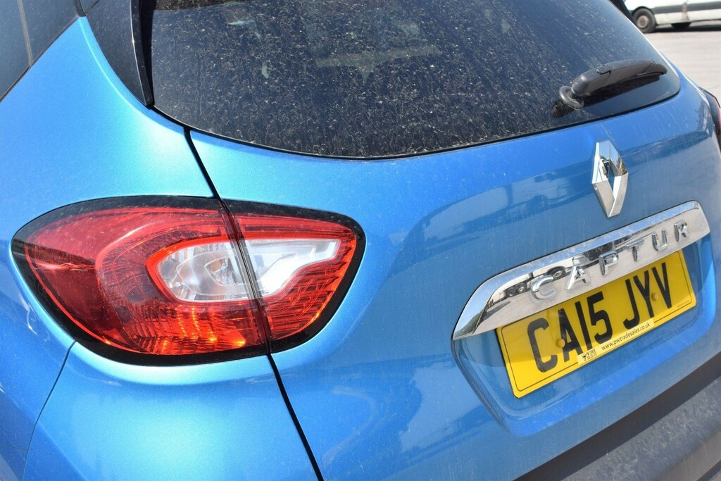 Renault Captur 2015 0.9T Dynamique Media Nav Energy 90 Bhp Black #8