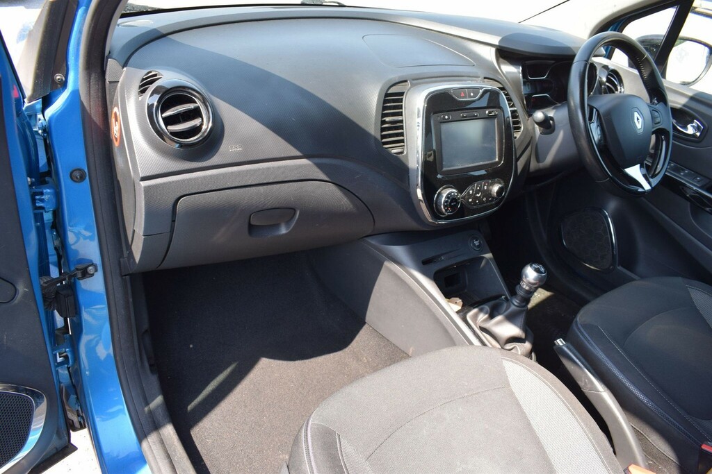 Renault Captur 2015 0.9T Dynamique Media Nav Energy 90 Bhp Black #18