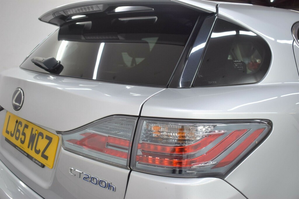 Lexus CT 1.8 F Sport Cvt Euro 6 Ss White #21