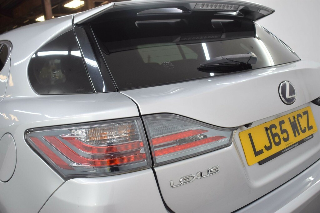 Lexus CT 1.8 F Sport Cvt Euro 6 Ss White #29