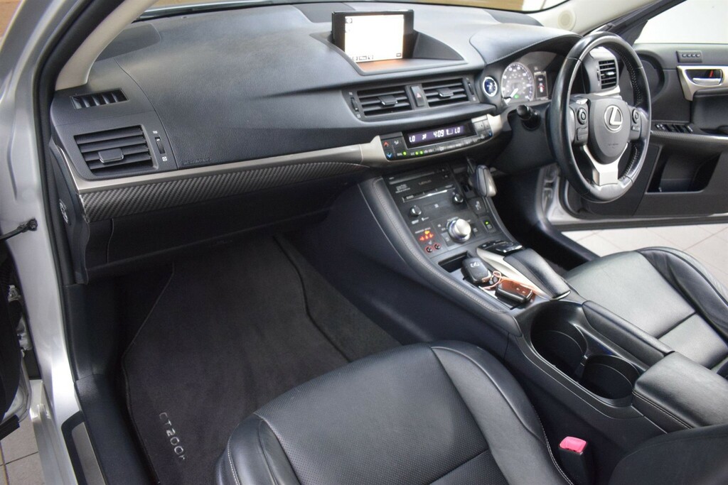 Lexus CT 1.8 F Sport Cvt Euro 6 Ss White #43