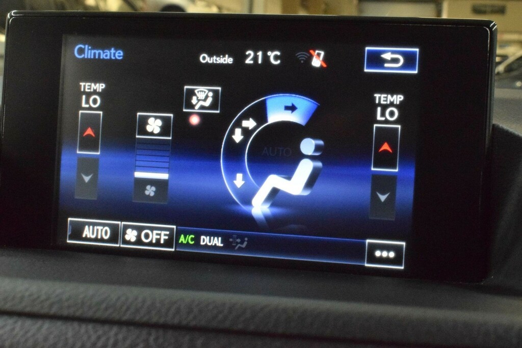 Lexus CT 1.8 F Sport Cvt Euro 6 Ss White #57