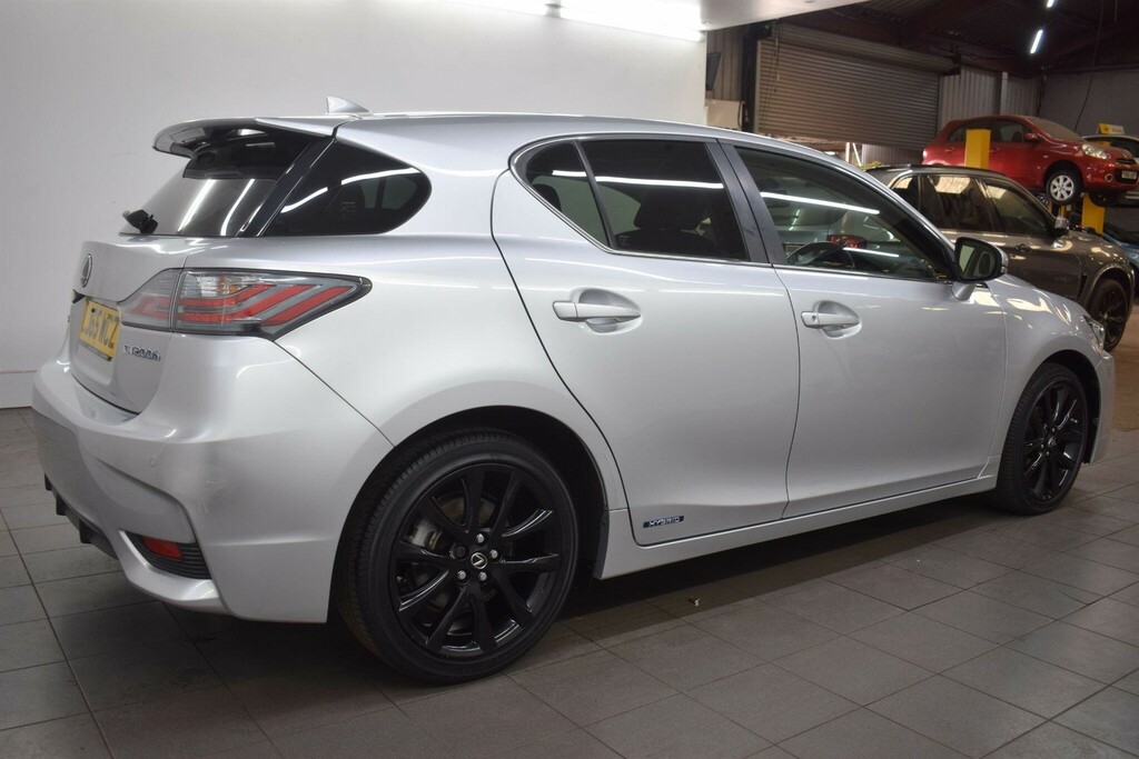 Lexus CT 1.8 Premier Cvt Euro 6 Ss Silver #2