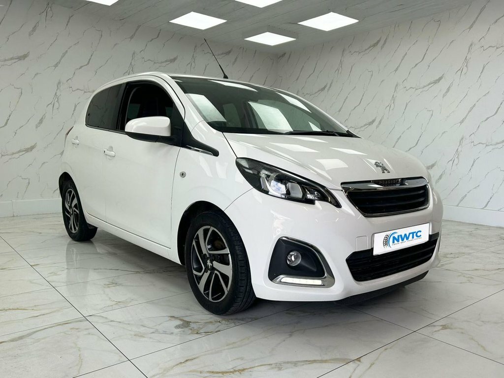 Peugeot 108 1.2L Allure White #2
