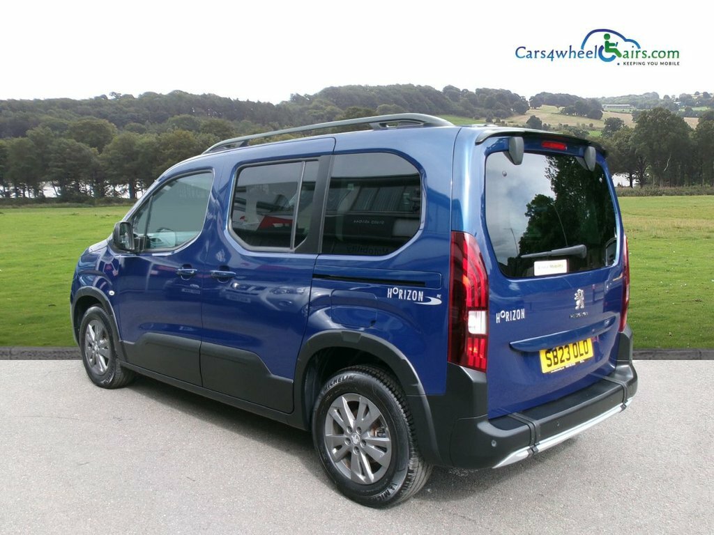 Peugeot Rifter 1.5L Allure Blue #4
