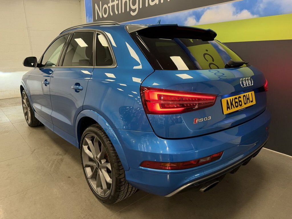 Audi RS Q3 2.5 Tfsi Performance Suv S Tronic Quatt Black #7