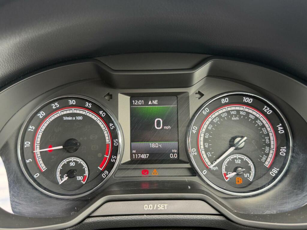 Skoda Octavia Skoda Estate 1.0 Tsi Se Technology Black #34