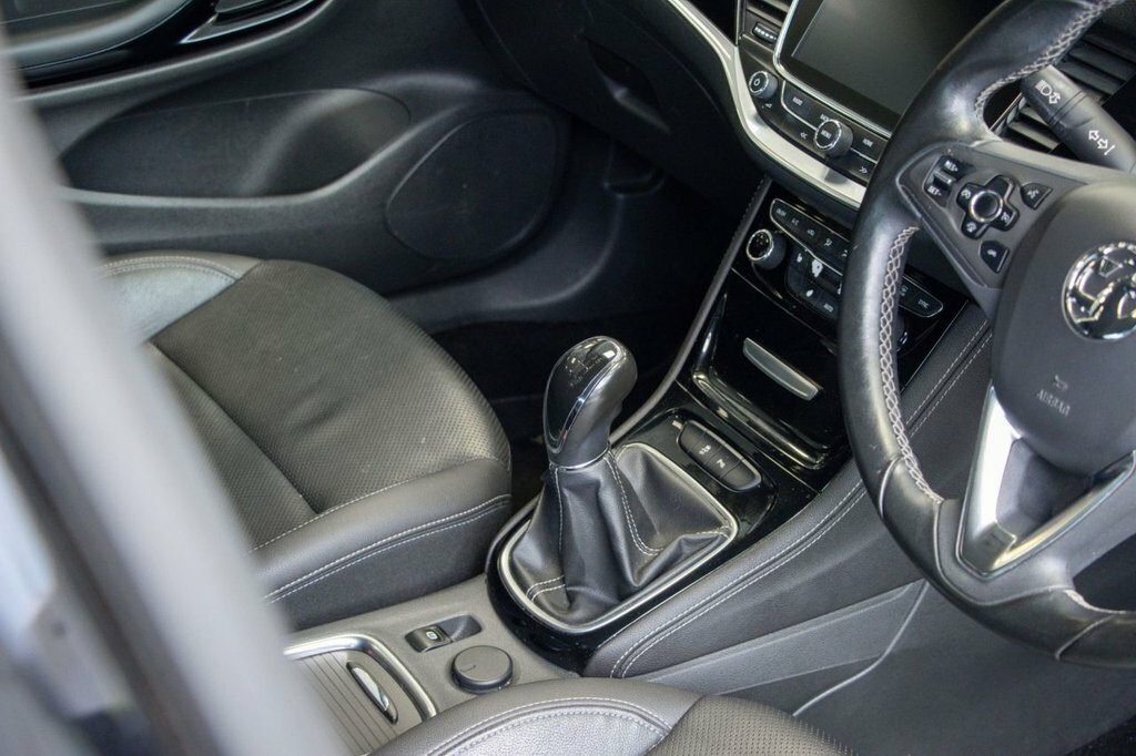 Vauxhall Astra 1.4L Elite Nav Black #3