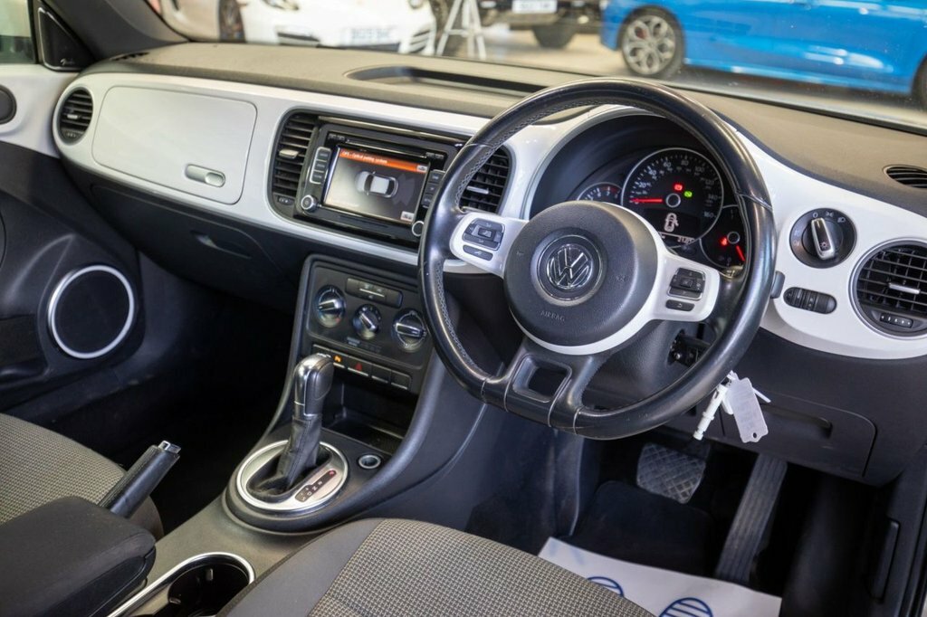 Volkswagen Beetle 1.2L Design White