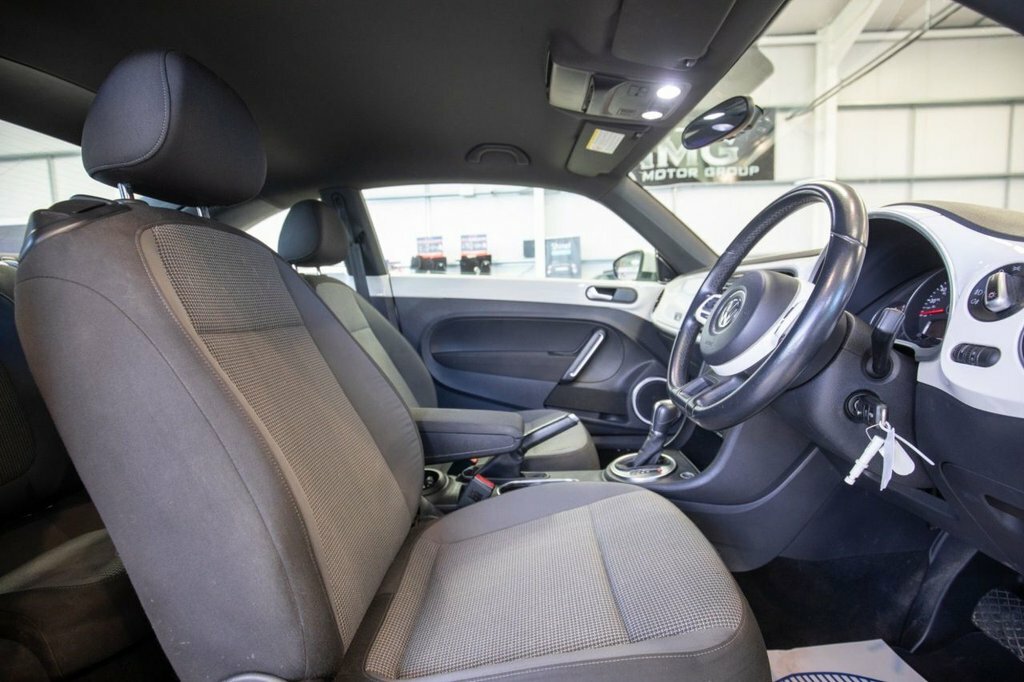 Volkswagen Beetle 1.2L Design White #2