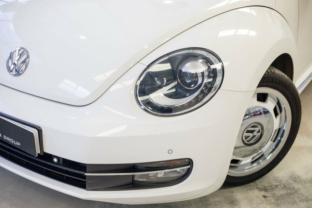 Volkswagen Beetle 1.2L Design White #6