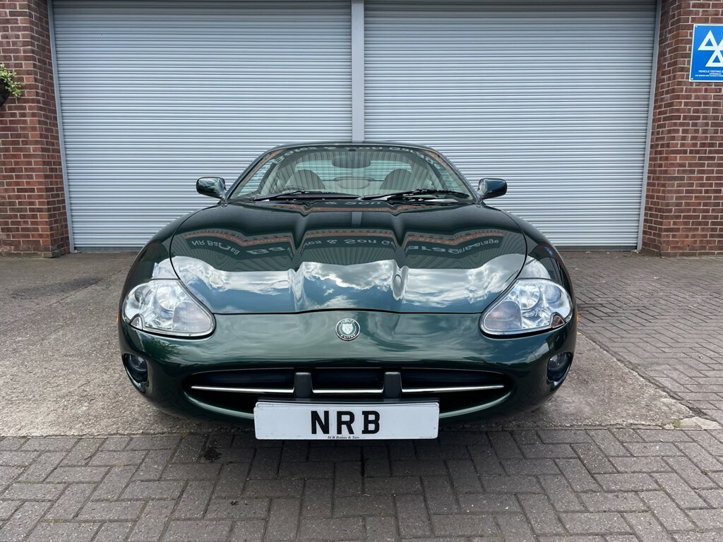 Jaguar XK8 Coupe Green