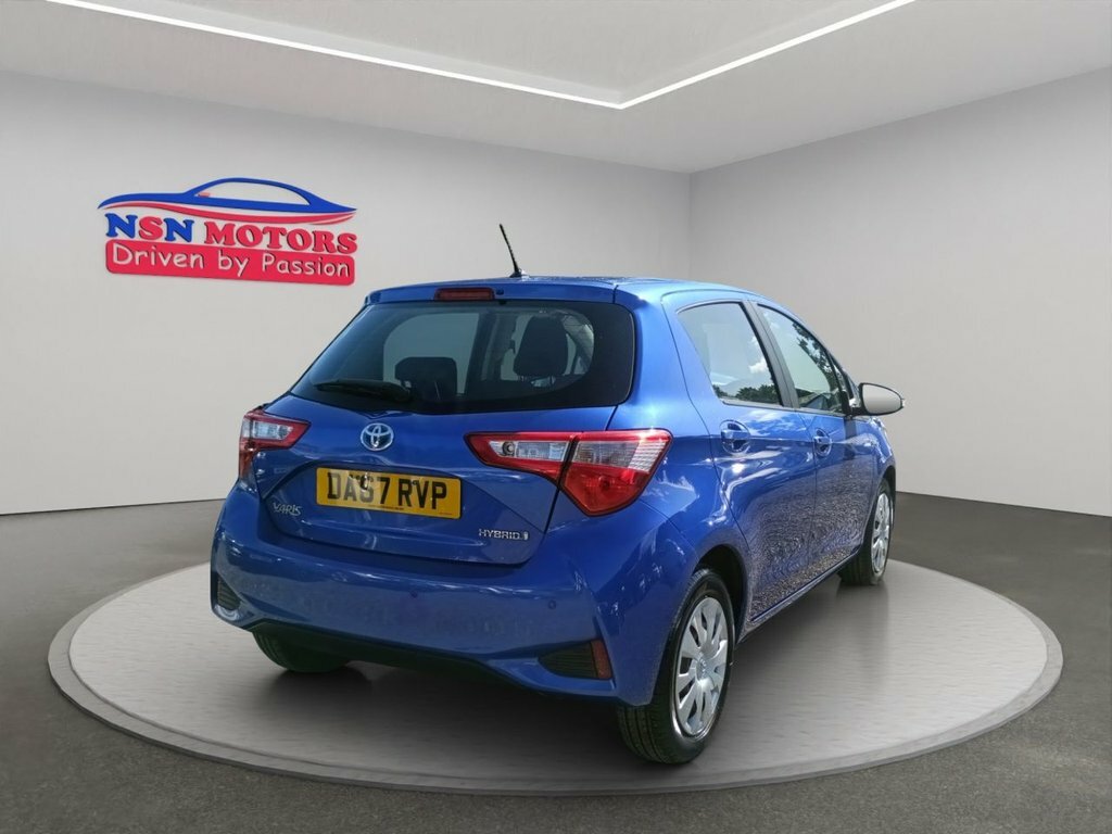 Toyota Yaris 1.4 D-4d Design Euro 6 White #10