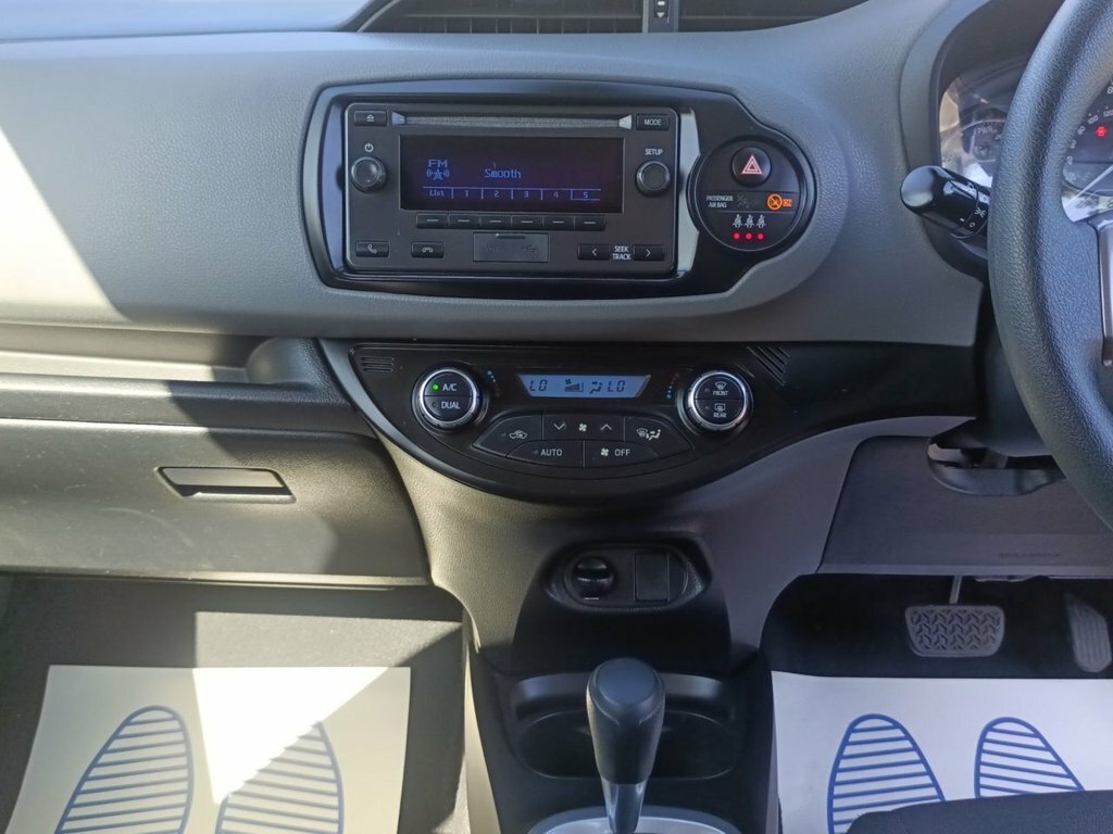 Toyota Yaris 1.4 D-4d Design Euro 6 White #21