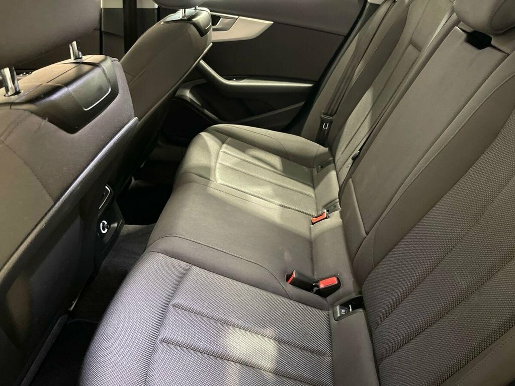 Audi A4 2.0 Tfsi 40 Black Edition Saloon S Tron Grey #48