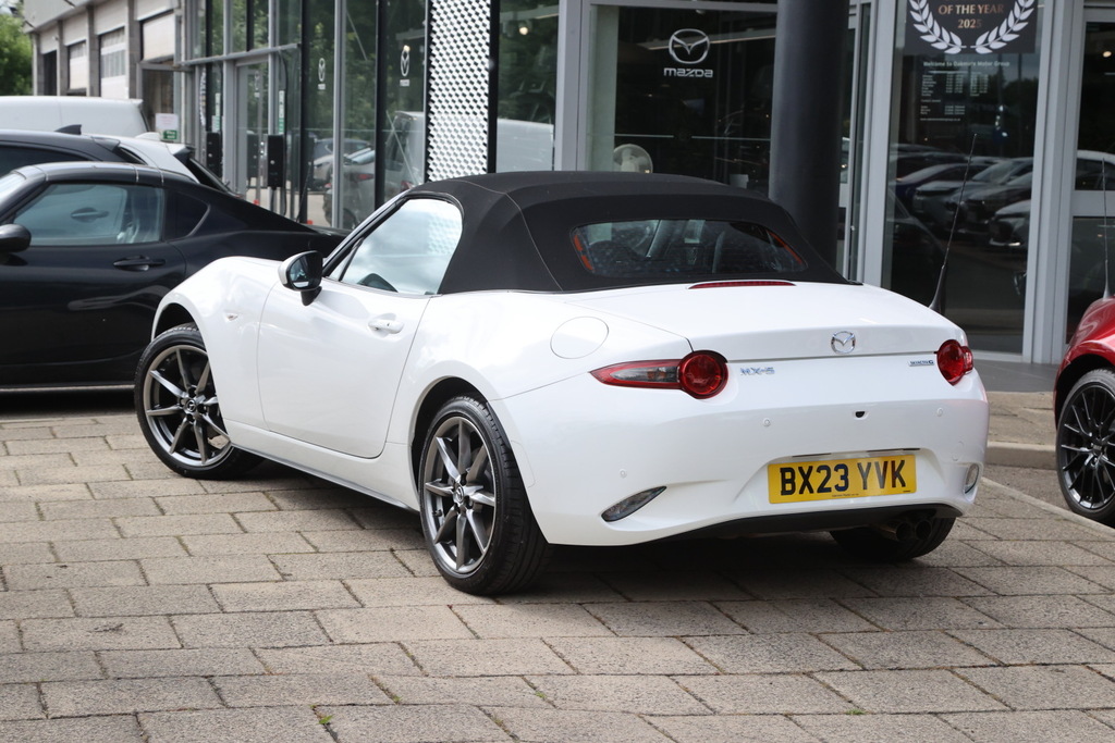 Mazda MX-5 2.0 184 Exclusive-line White #3