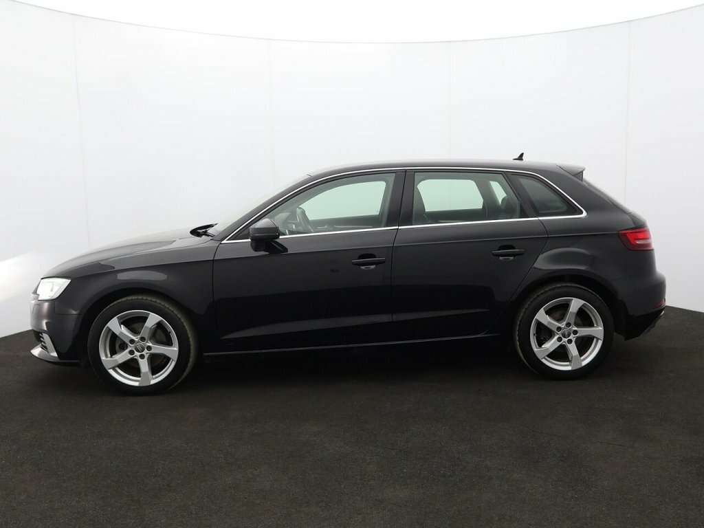 Audi A3 1L Sport GM19VYY Black #4