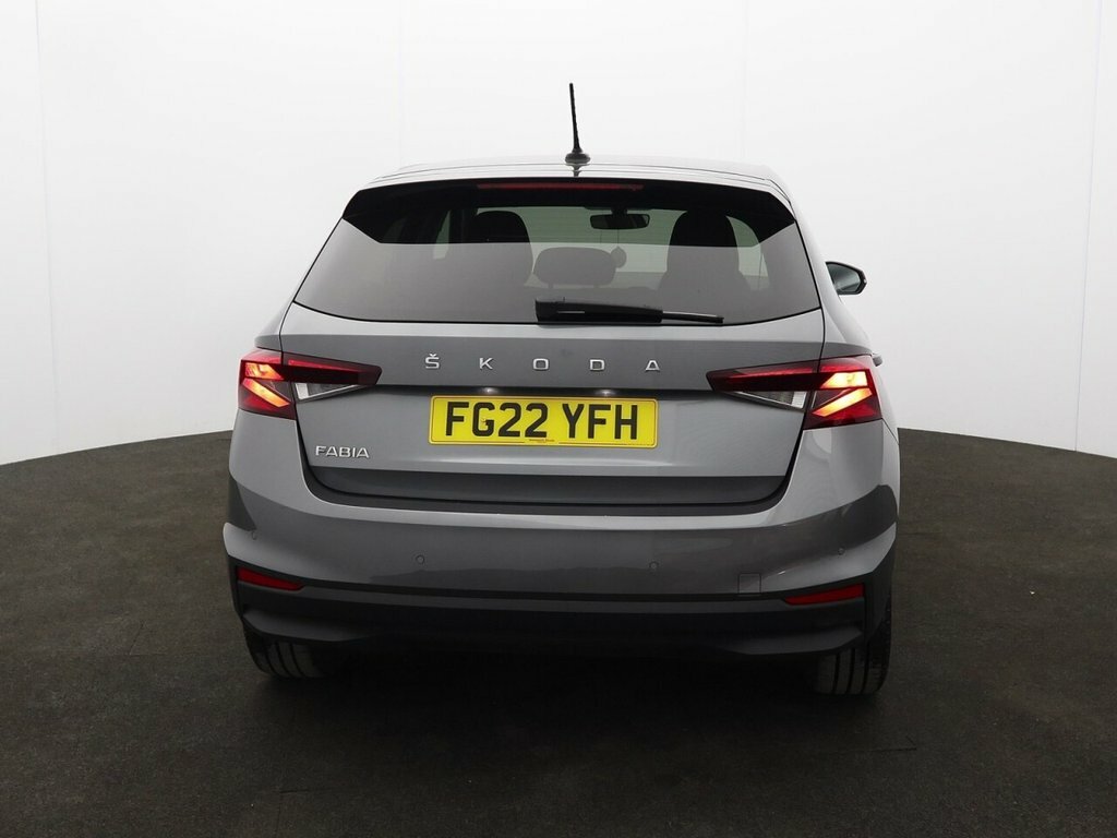 Skoda Fabia 1L Colour Edition FG22YFH Grey #6