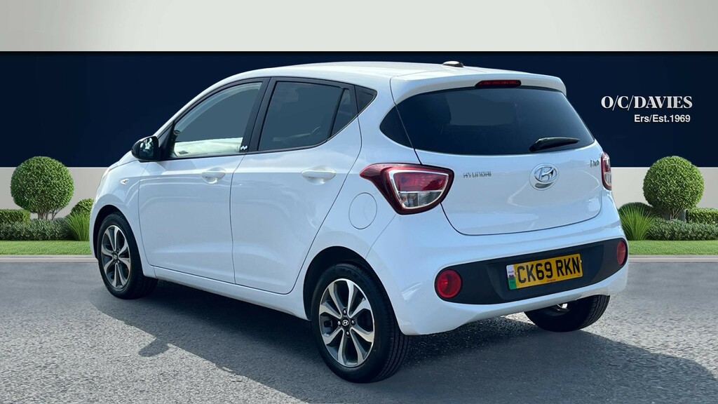 Hyundai I10 1.0 Play Hatchback Euro 6 67 Ps White #3