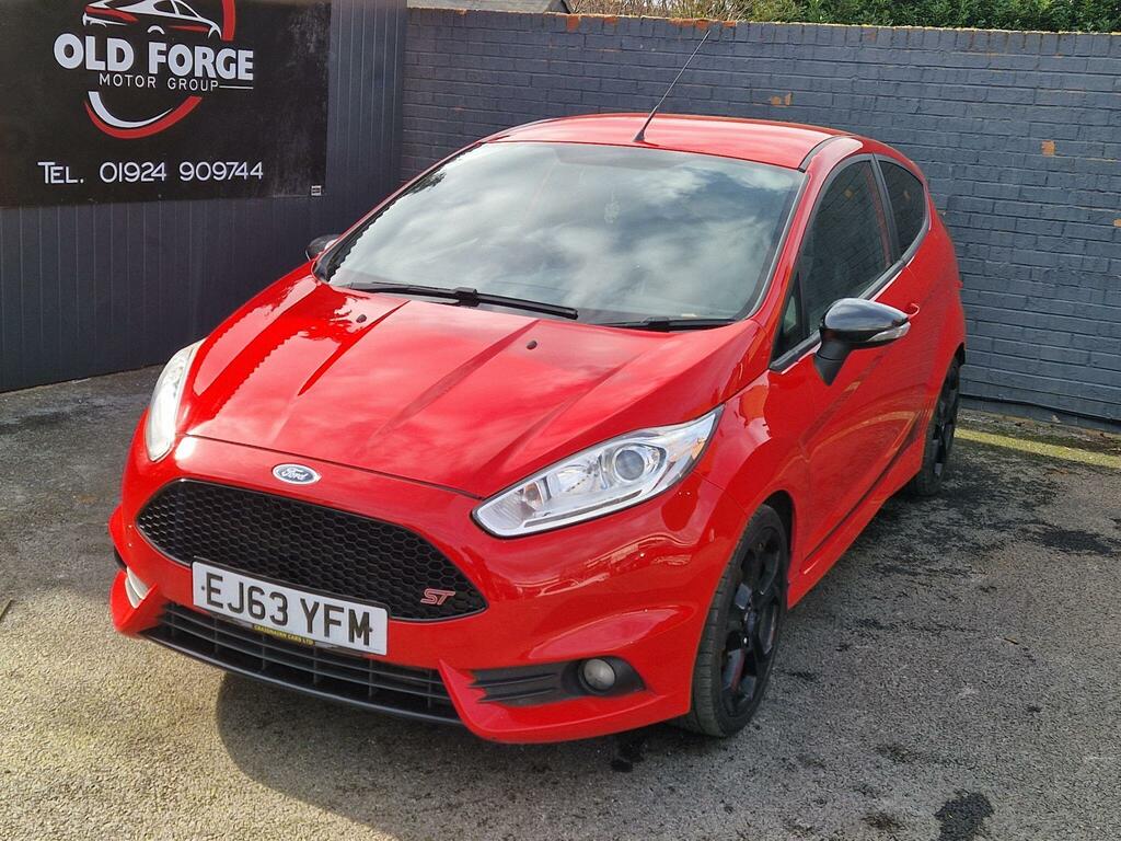 Ford Fiesta 1.6T Ecoboost St-2 Euro 5 Red #4