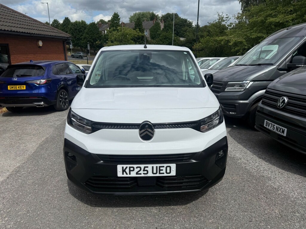 Citroen Berlingo Mpv White #2