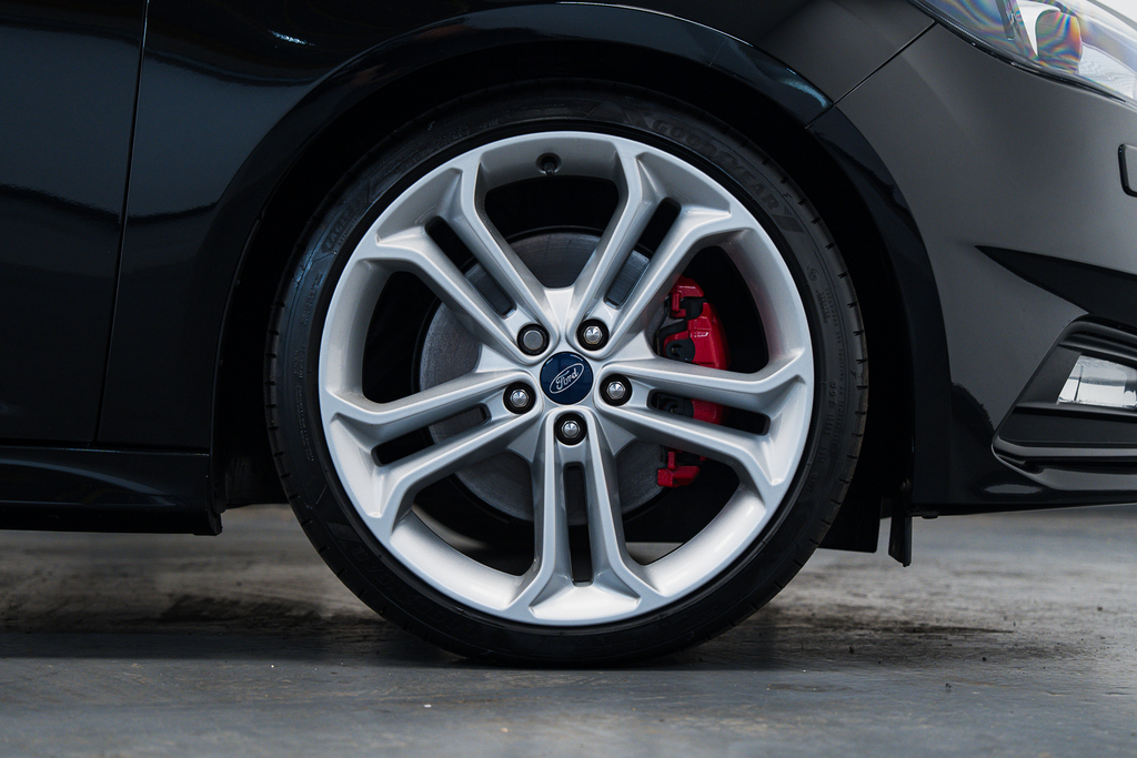Ford Focus Petrol FY18SXC Black #2