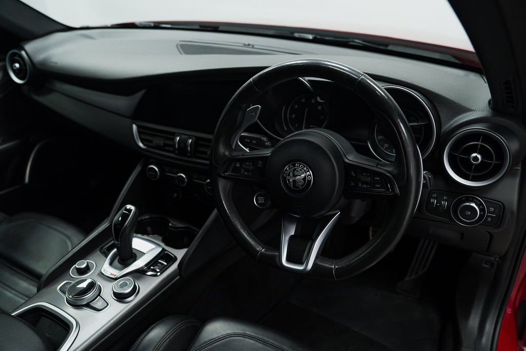 Alfa Romeo Giulia 2.9 V6 Biturbo Quadrifoglio Acc  #39