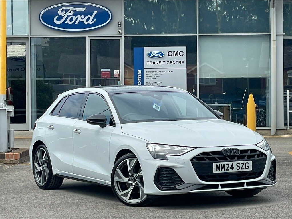 Audi A3 35 Tfsi Black Edition S Tronic MM24SZG White #2