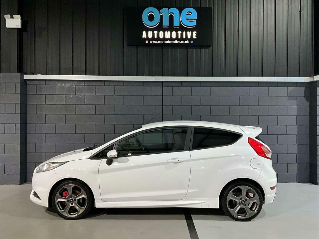 Ford Fiesta St-3 White #4