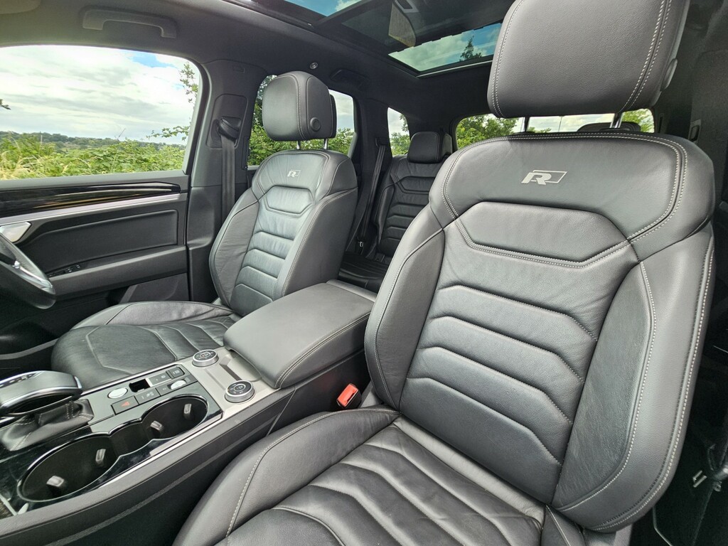 Volkswagen Touareg 3.0 Tdi V6 Black Edition White #2