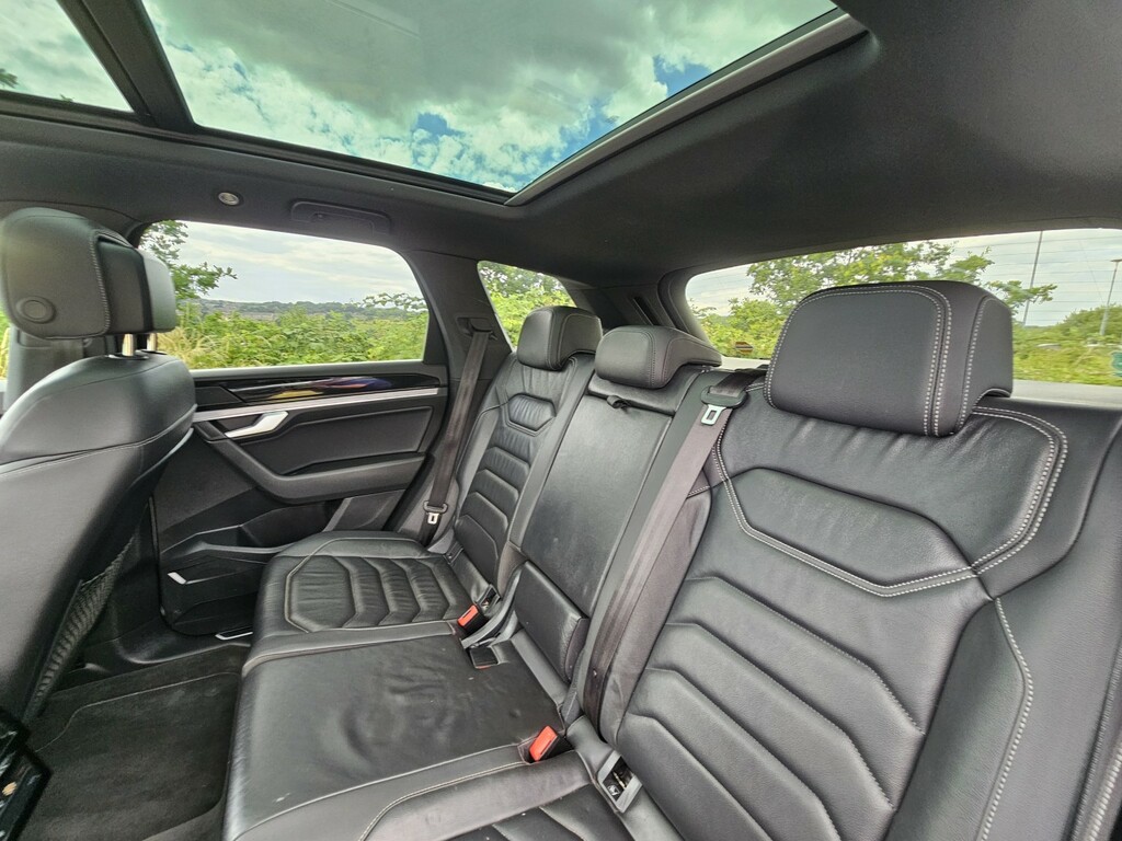 Volkswagen Touareg 3.0 Tdi V6 Black Edition White #6