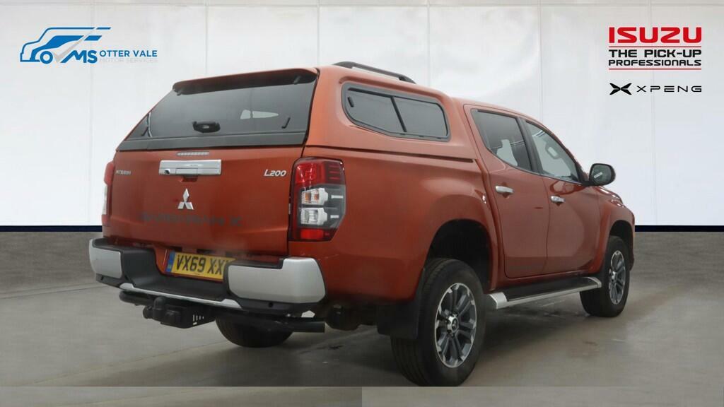 Mitsubishi L200 2.2 Di-d Dc Barbarian X Pickup Double Cab Dies Orange #4