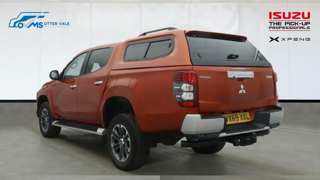 Mitsubishi L200 2.2 Di-d Dc Barbarian X Pickup Double Cab Dies Orange #3