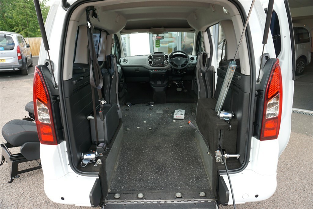 Peugeot Partner Tepee Blue Hdi Tepee Active. Switch Disable  #4