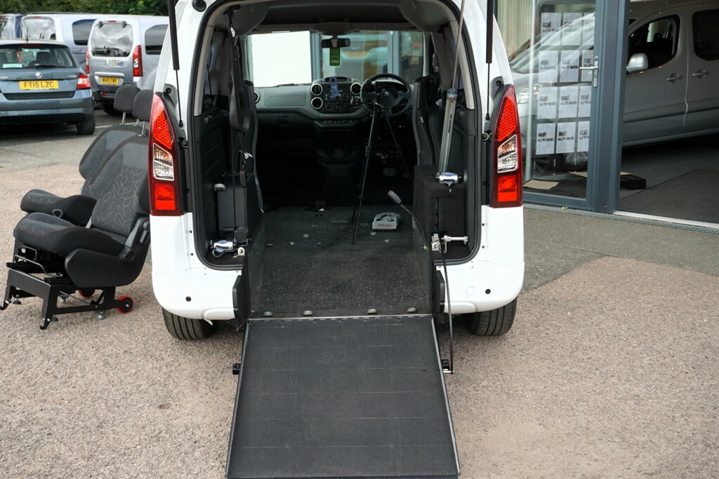 Peugeot Partner Tepee Blue Hdi Tepee Active. Switch Disable  #3