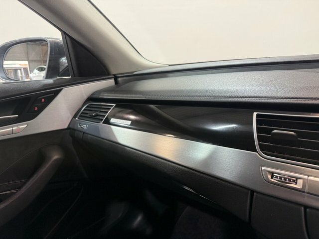 Audi A8 Sport 3.0 Tdi Clean Quattro 262 Ps Tiptroni  #25