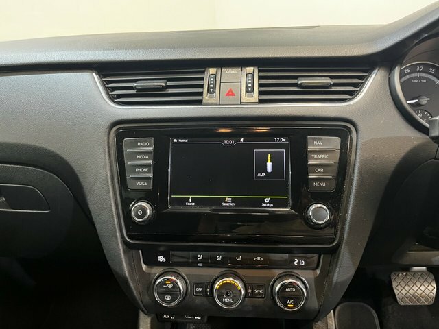 Skoda Octavia 1.6 Tdi Se L Euro 6 Ss Black #11