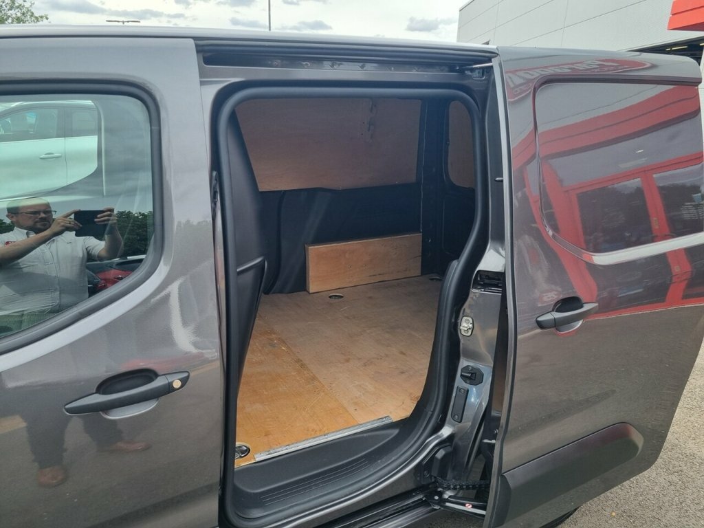 Citroen Berlingo 1.5L Enterprise Edition M YP24WVR Grey #3